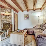 2 Bedroom Awesome In Orebić
