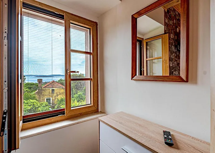 2 Bedroom Awesome In * أوروبيتش