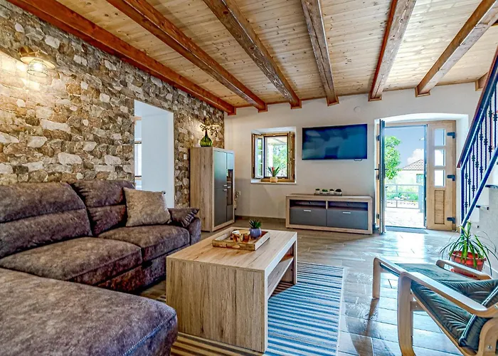 2 Bedroom Awesome In