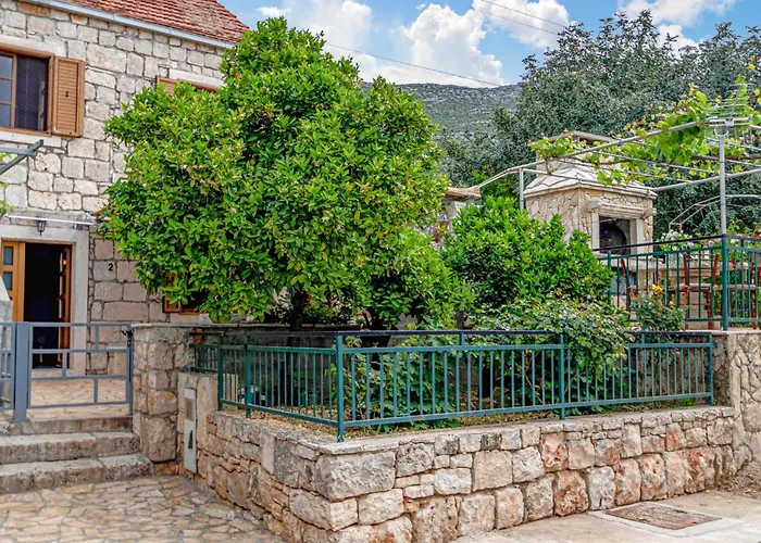 2 Bedroom Awesome In